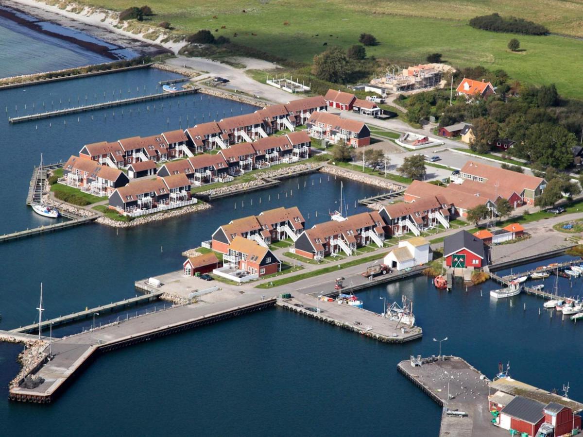 4 Person Holiday Home On A Holiday Park In Borre Exteriör bild